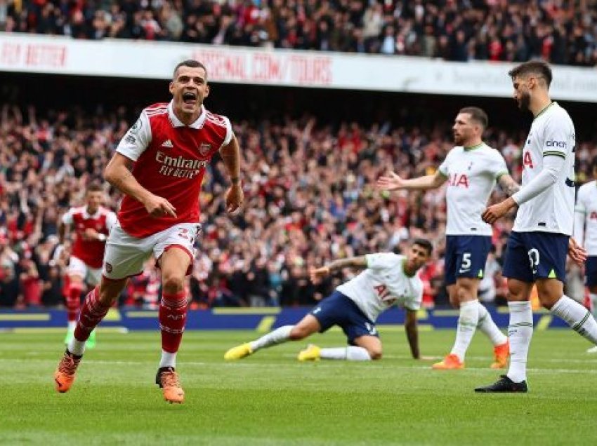 Arsenali synon fitoren në derbin kundër Tottenhamit 