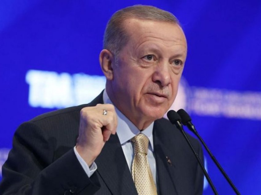 Erdogan kushtëzon pranimin e Suedisë dhe Finlandës në NATO me ekstradimin e “terroristëve”