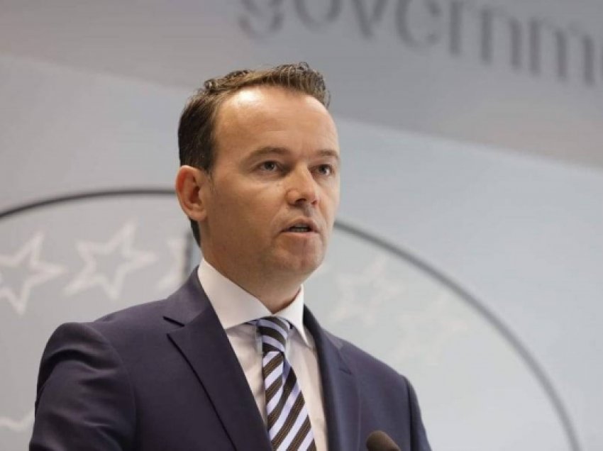 Ministri Peci: Mbetem i përkushtuar në luftën kundër krimit e korrupsionit