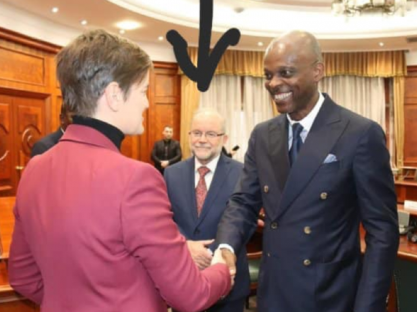 Zyberaj thotë se në ç’njohjen nga Togo ka gisht “sekseri i Vuçiqit dhe Daçiqit”, Vladimir Cizelj