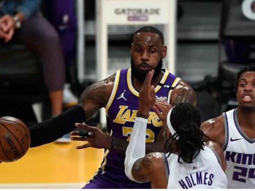 Lakers zhgënjejnë sërish