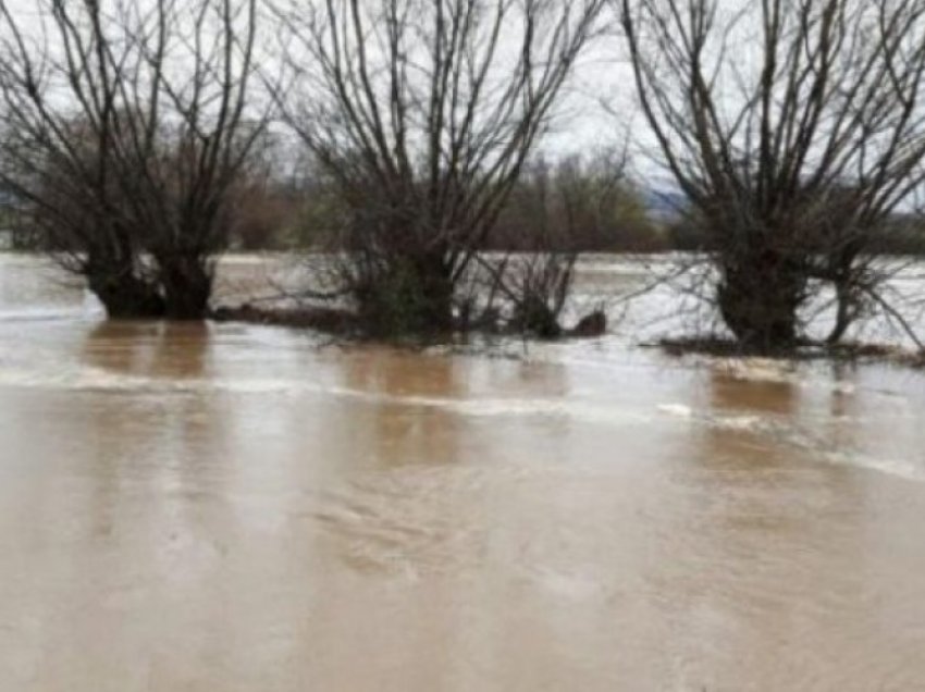 Vërshime në dy fshatra të Drenasit