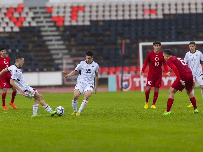 Shqipëria U-17 mposhtet nga Turqia