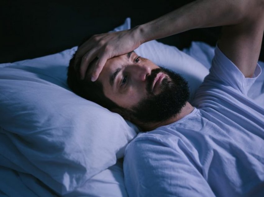 Një natë e keqe gjumi mund të sjelli këto dëme në tru