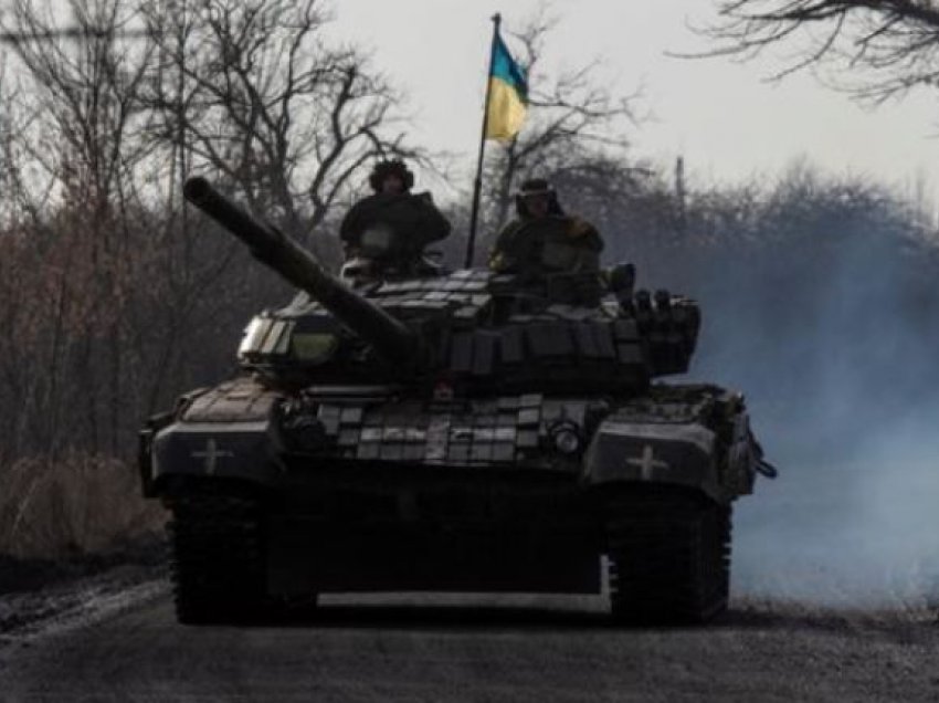 SHBA thirrje Ukrainës të ndalë ofensivën: Shfrytëzoni arsenalin e armëve për mbrojtje