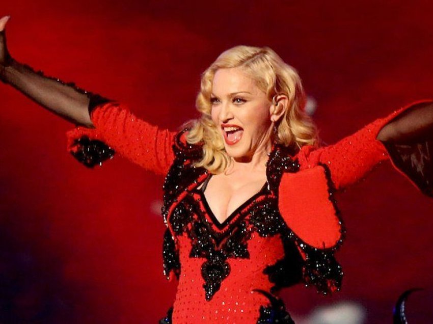 Madonna flet për sfidat e prindërimit dhe ndihet si shumica e nënave