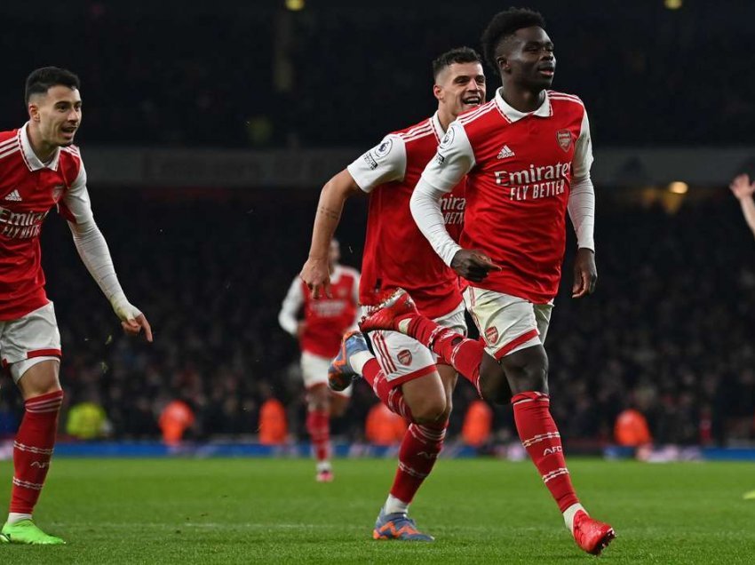 Xhaka asiston, Arsenali tregon forcën e liderit dhe shtang Manchester Utd