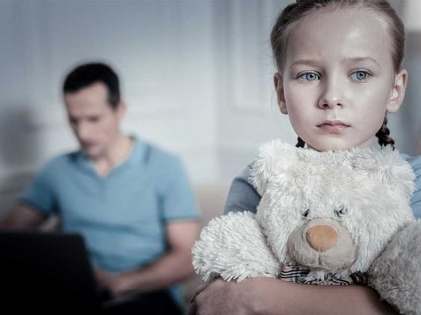 Shenjat paralajmëruese të abuzimit të mundshëm seksual tek fëmijët dhe adoleshentët