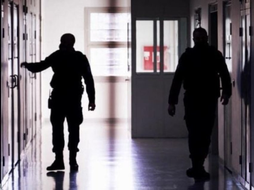 Përleshja në Burgun e Dubravës: Këta janë dy të burgosurit që u rrahën me njëri-tjetrin