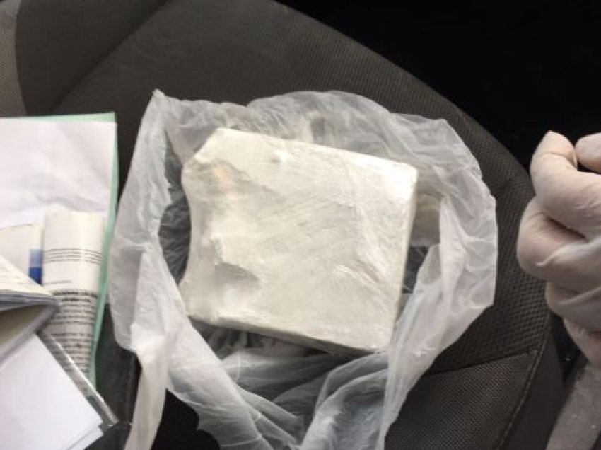 Kokaina u përzje me paracetamol, detaje nga dosja hetimore e grupit të trafikantëve