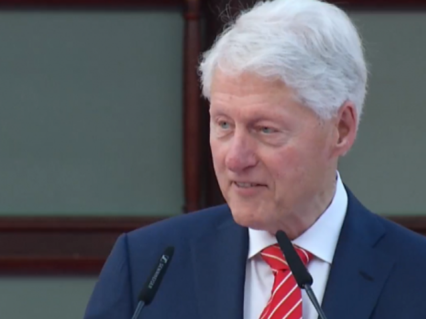 “Ta ndalim këtë marrëzi”, Bill Clinton flet për situatën në Veri të Kosovës