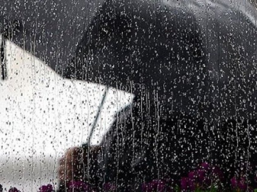 Moti në Shqipëri me vranësira dhe reshje shiu