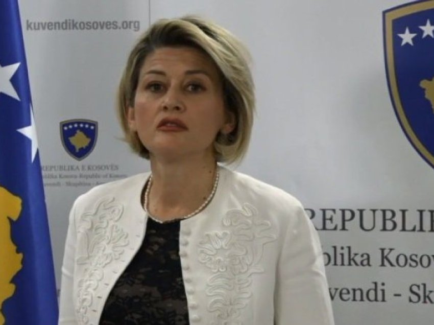 Kusari-Lila: S’mundet secili shtet të vijë e të bëjë rregulla në Kosovë