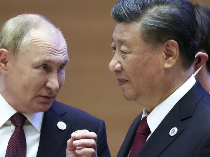 Prapaskenat, ja si lideri kinez e bindi Putinin të mos përdorte armë bërthamore