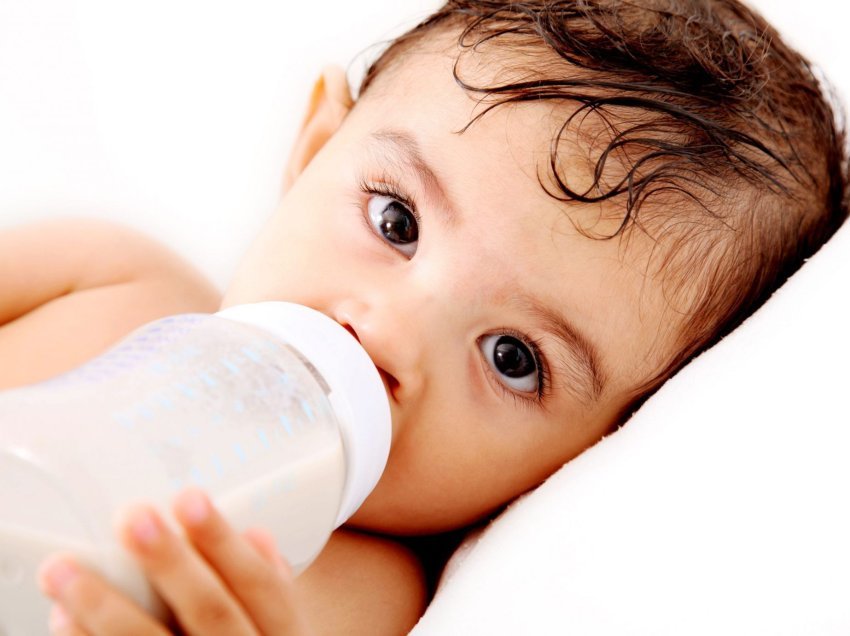 3% e fëmijëve vuajnë nga alergjia e qumështit të lopës, çfarë duhet bërë?