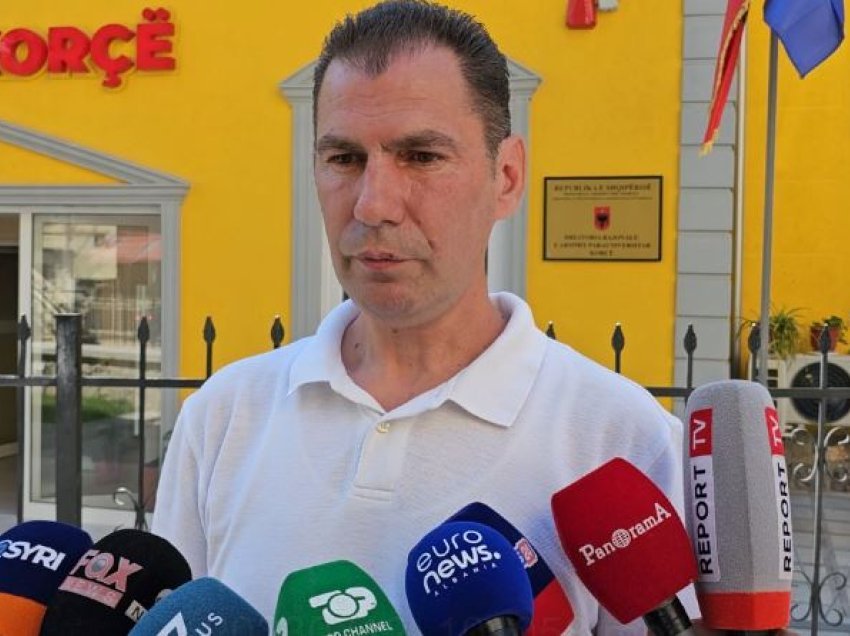 Mësuesit në Korçë kërkojnë rrogat! Kryetari i sindikatës: 100 mësimdhënës nuk janë paguar 12.00
