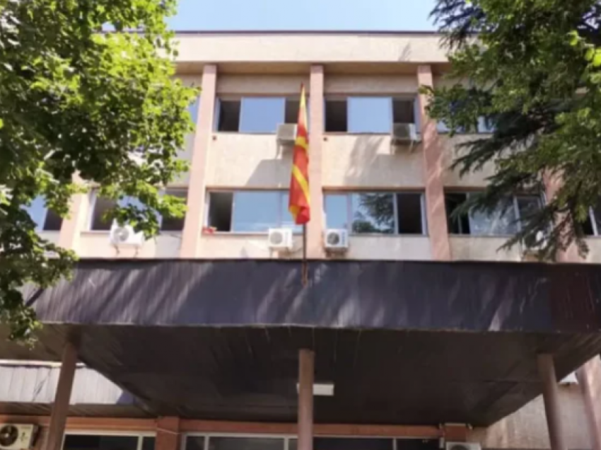 Shtyhet për nesër mbikëqyrja për zjarrin në Gjykatën e Kumanovës