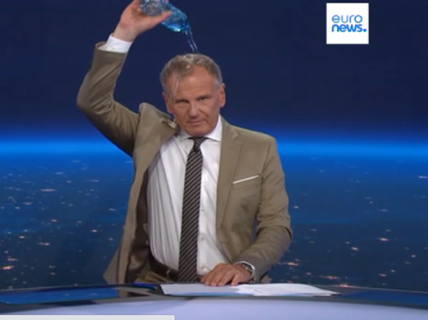 ‘Përvëlohet’ Evropa/ Spikeri derdh mbi kokë shishen me ujë ndërsa jepte lajmet
