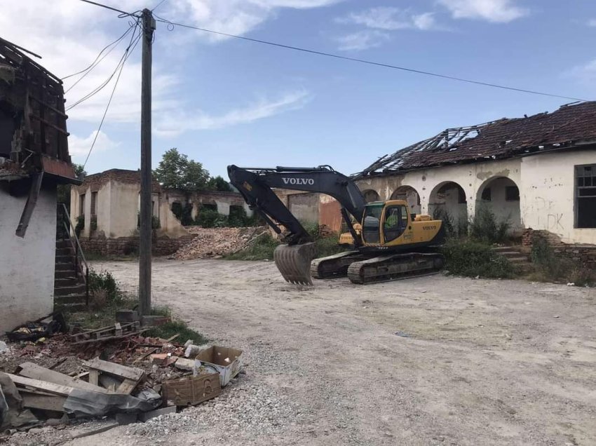 MKRS: Komuna e Skenderjat po e degradon Shtëpinë e Kulturës në Runik