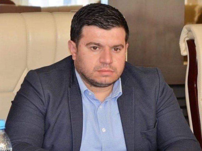 Lirohet ish-këshilltari i ministrit Peci që u arrestua para një dite