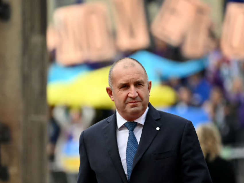 Presidenti bullgar fajëson Ukrainën për luftimet 