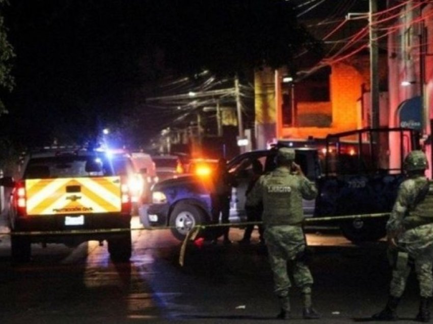 I vihet zjarri një lokali në veri të Meksikës, 11 të vdekur