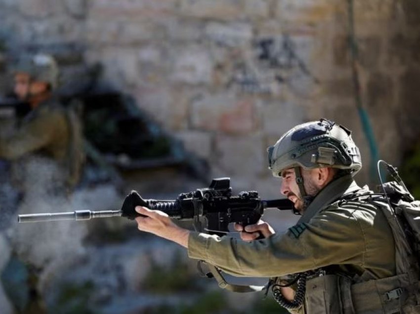 Ushtarët izraelitë trajnohen për luftën urbane në “Gazën e Vogël”