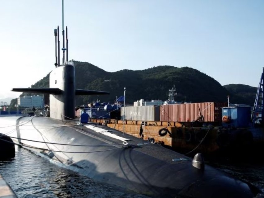 SHBA dërgon dy nëndetëse në Korenë e Jugut 