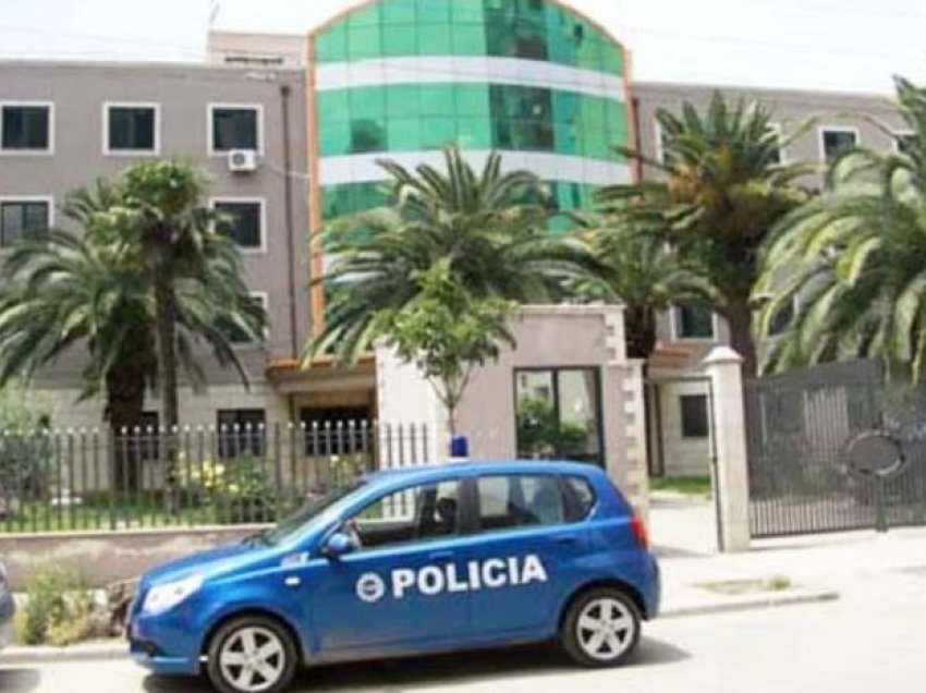 Ngacmim seksual, dhunë ndaj bashkëjetueses dhe vjedhje në hotel, arrestohen tre persona në Durrës