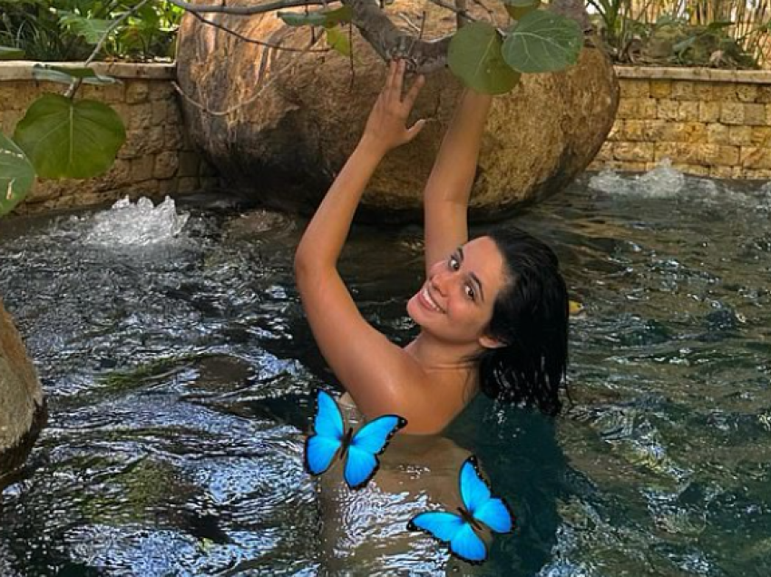 Camila Cabello pozon ‘topless’ nga pushimet në Porto Riko