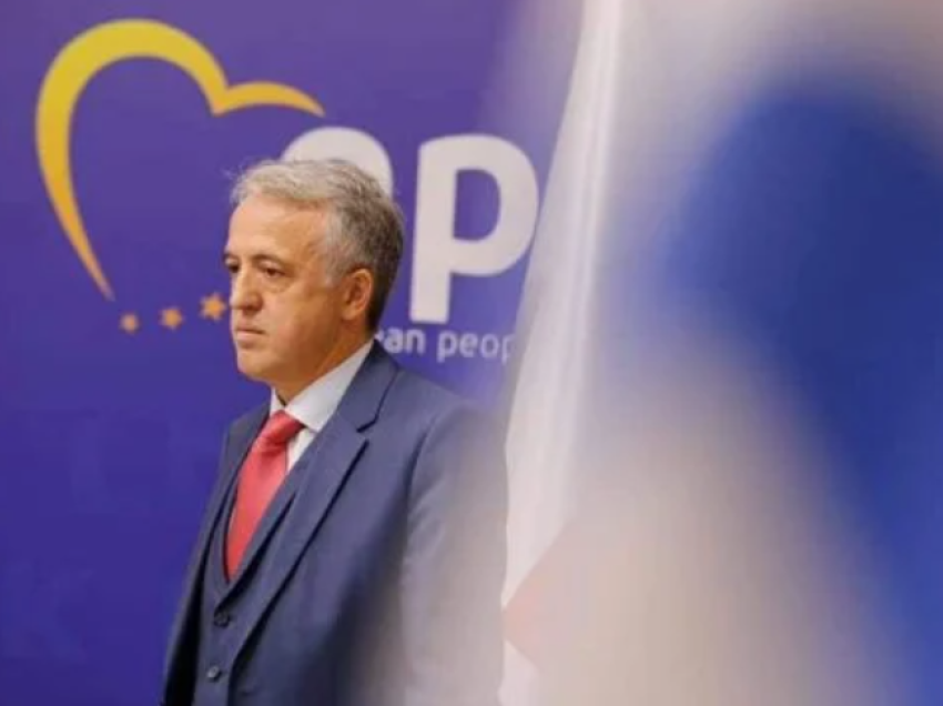 Hamiti: Qeveria Kurti s’i do mediat e pavarura dhe kritike, prandaj e mbylli Klan Kosovën