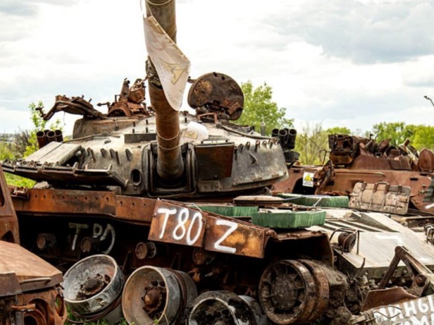 Mediat ruse: Rusia ka humbur mbi 2000 tanke në Ukrainë