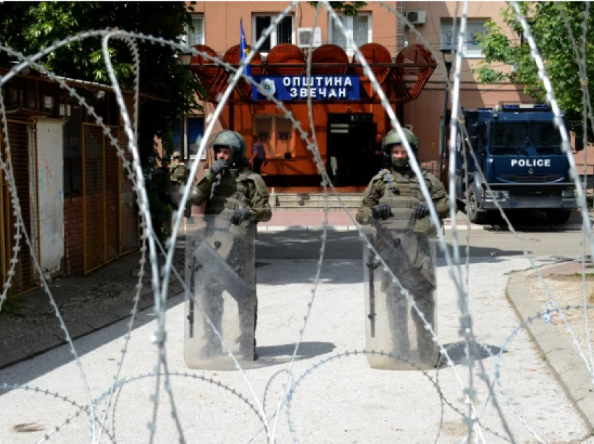 Rakiq thotë se KFOR-i u dislokua për të penguar Policinë e Kosovës; KFOR-i s’e konfirmon