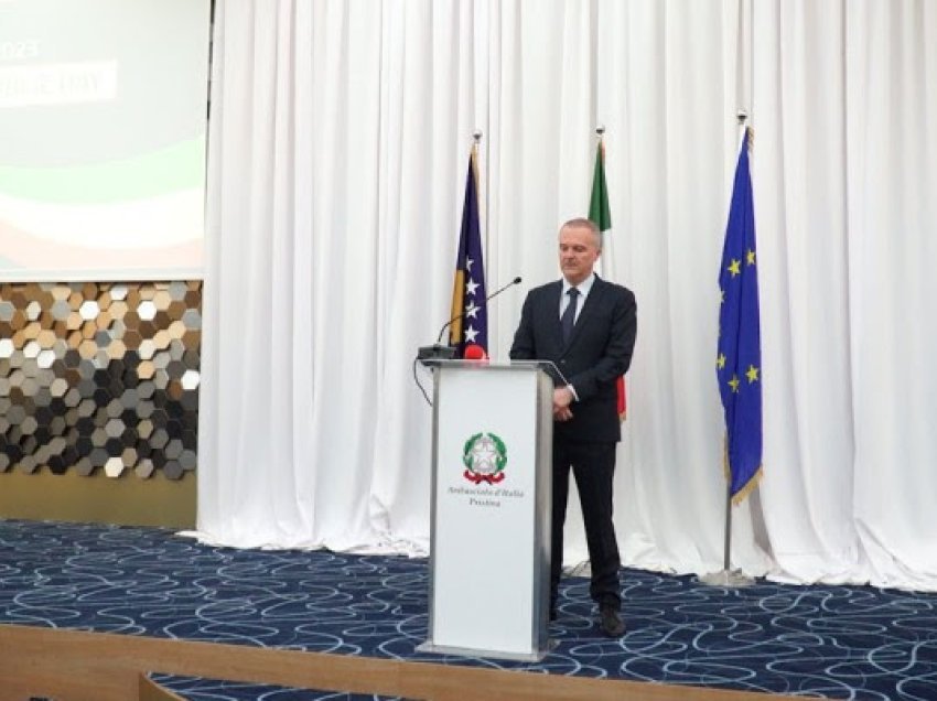 ​De Riu: Italia vazhdon ta mbështesë Kosovën, e nevojshme de-eskalimin e situatës në veri
