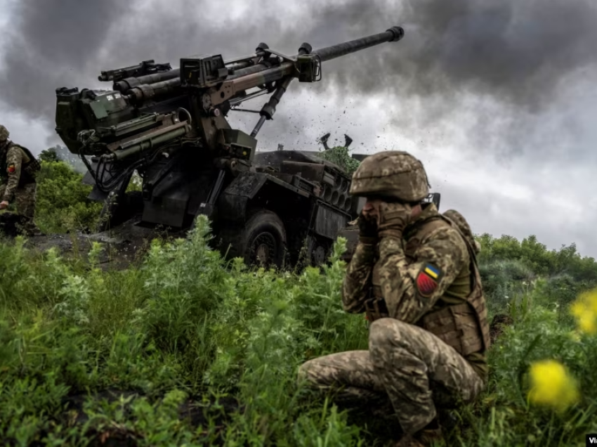 Rusia thotë se dy fshatra të saj janë granatuar nga Ukraina
