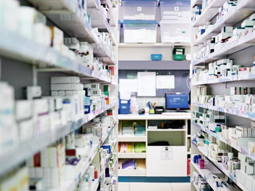 Mungesë ilaçesh në farmacitë e Maqedonisë