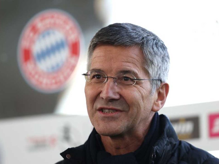 Presidenti i Bayernit gëzon tifozët
