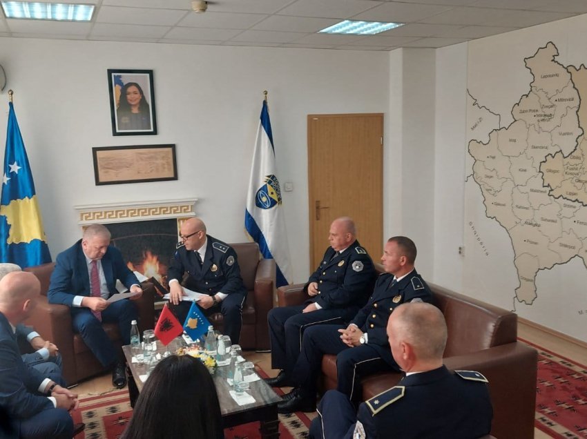 Përfaqësues të Drejtorisë Vendore të Policisë së Tiranës, vizituan Drejtorinë e policisë së Rajonit të Prishtinës 