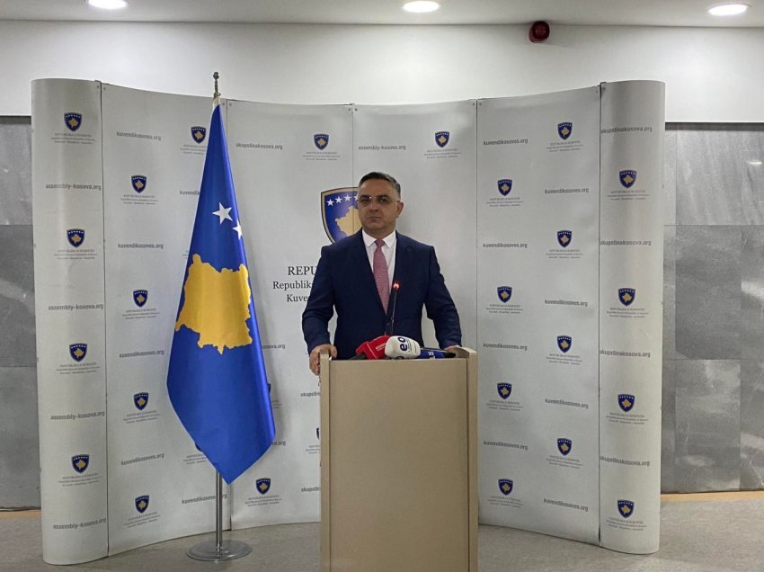 Tahiri: Kosova është izoluar, Qeveria po e varfëron qytetarin 