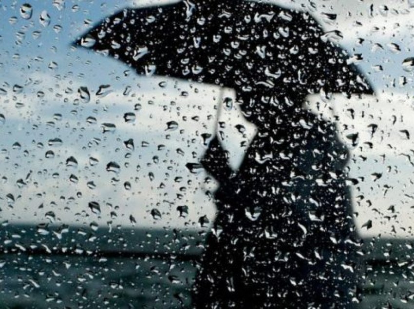 Shiu shkakton përmbytje në Korçë