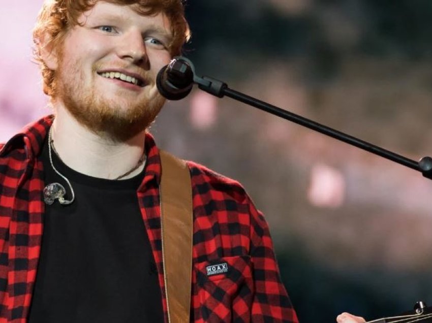 Ed Sheeran thyen rekorde, mbledh 90,000 fansa në stadium 