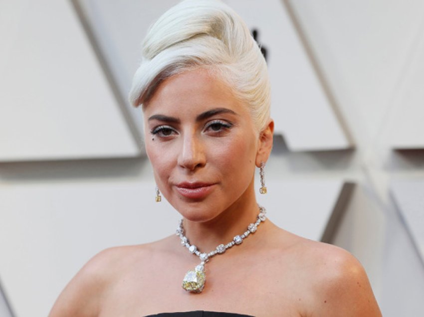 Lady Gaga refuzon të japë shpërblimin e premtuar prej gjysmë milioni për atë që gjen qentë e saj