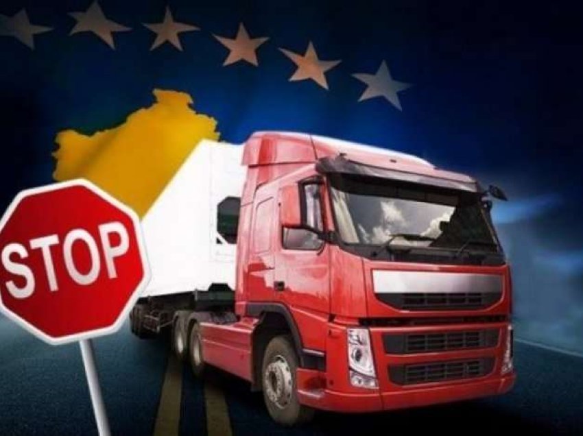 Pamje nga Merdara: Qeveria i bllokon të gjitha mallrat serbe të hyjnë në Kosovë, kamioni i fundit hyri në orën 16:00