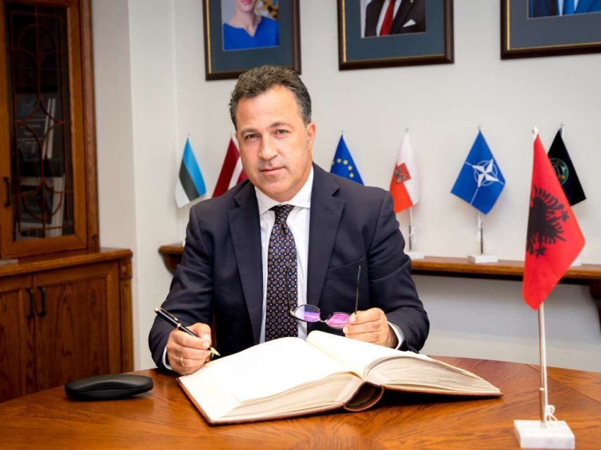 Ministri i Mbrojtjes së Shqipërisë: Të lirohen policët e Kosovës, e patolerueshme sjellja e Serbisë