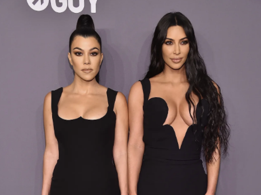 Kourtney Kardashian tregon arsyen sherrit me Kim