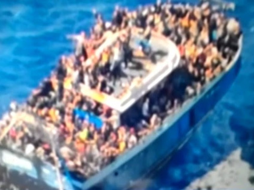 Fundosja e anijes në Greqi, 78 emigrantë të vdekur, 600 të zhdukur