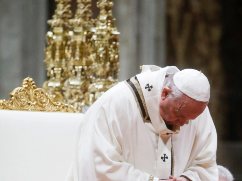 Mbytja e emigrantëve/ Apeli i Papa Françeskut: Bëni gjithçka për të parandaluar tragjedi të ngjashme