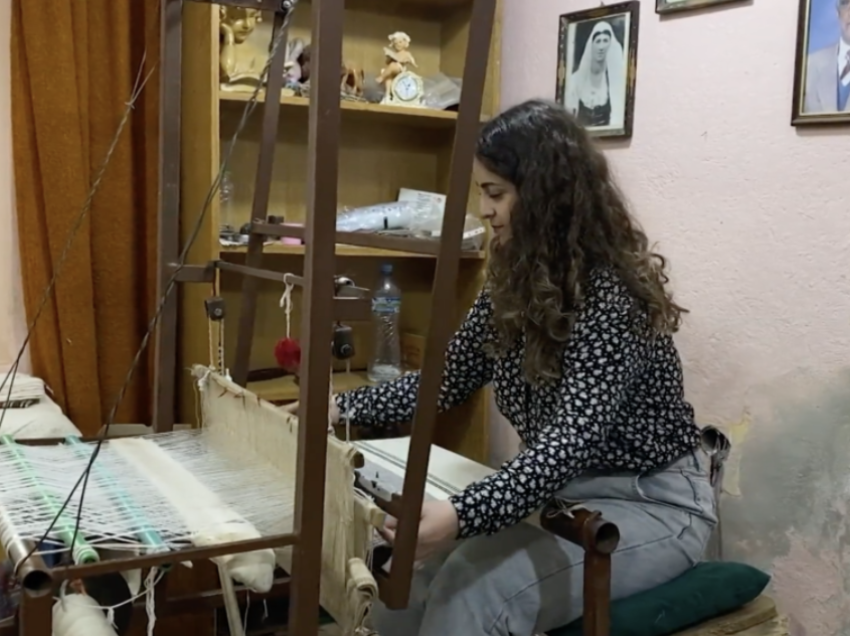 Shqipëri, Amelia Topçija, një shembull që mban në kombë traditën e të parëve