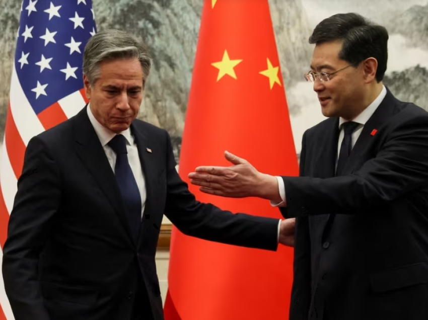 Blinken në Kinë për të stabilizuar raportet dypalëshe