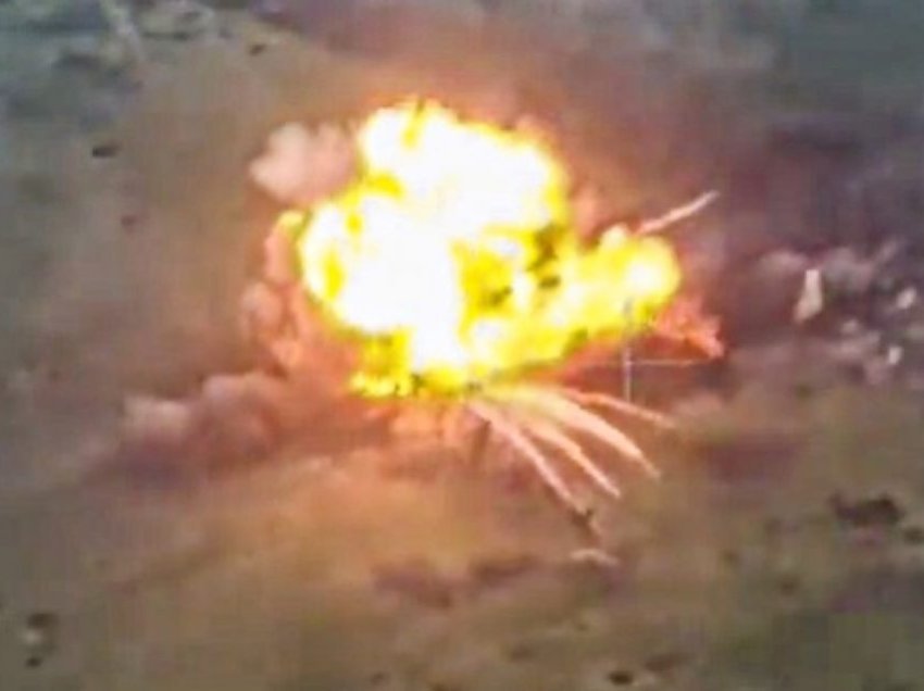 Rusët mbushën tankun me 6.000 kilogramë eksploziv dhe e nisën drejt ukrainasve, por dështoi, ja pse?